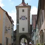 Gasthof Glocke Weingut Und 3*