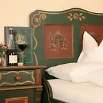 Glocke Weingut Und 3*
